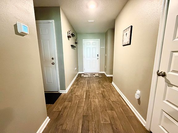 3rd image of 5560 Guinevere Ln