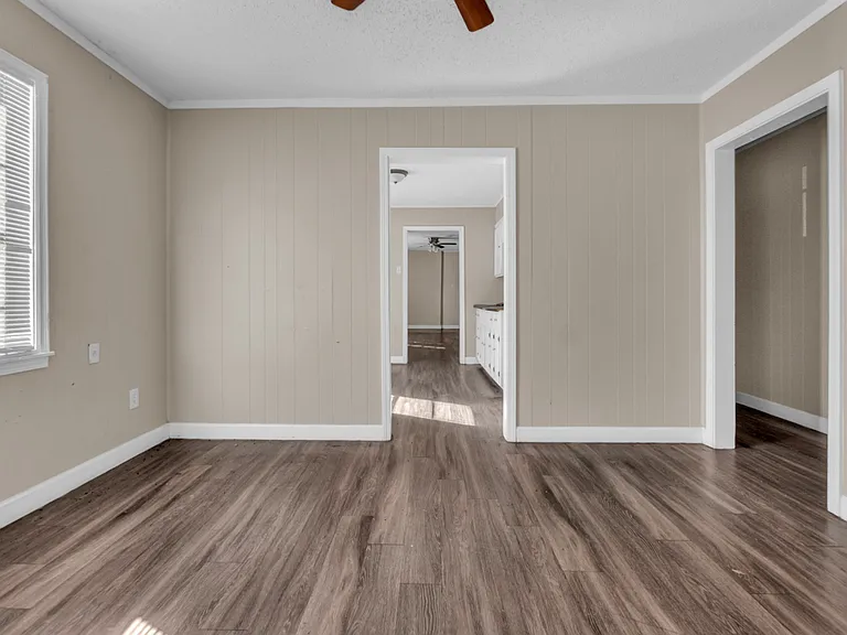 769 Hilton St — Photo 13