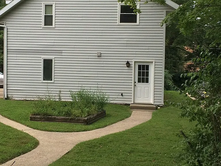 608 S Park Ave — Photo 3