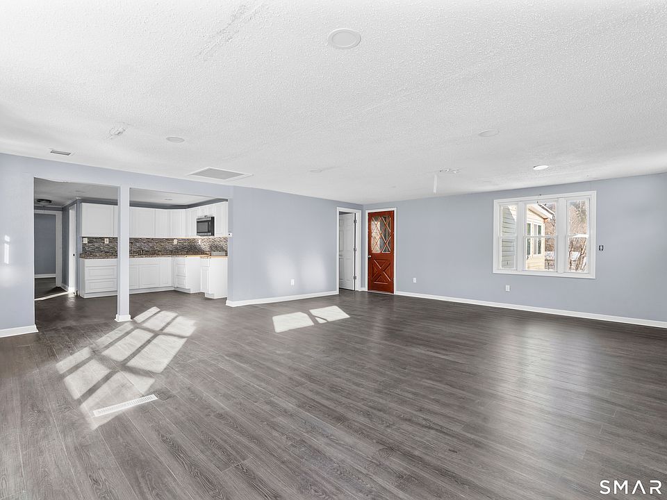 1st image of 61 Flyers Drive