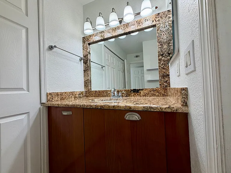 4407 S Semoran Blvd #2 — Photo 12