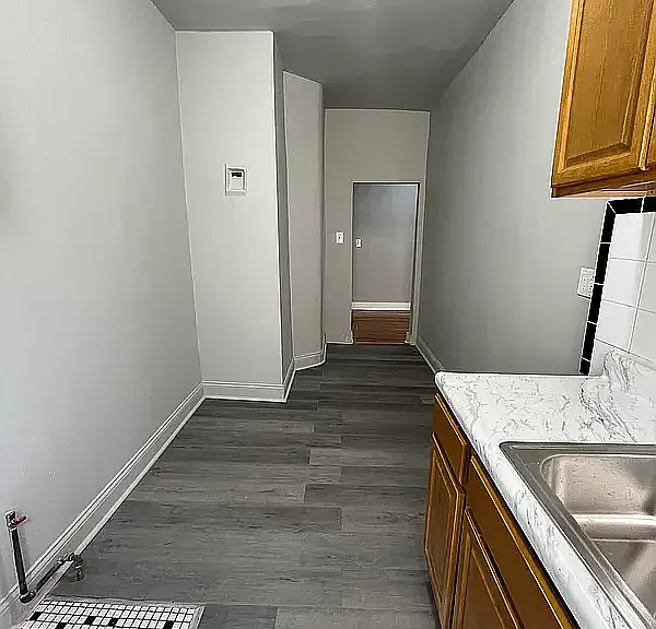 1401 Ocean Ave #4B — Photo 2