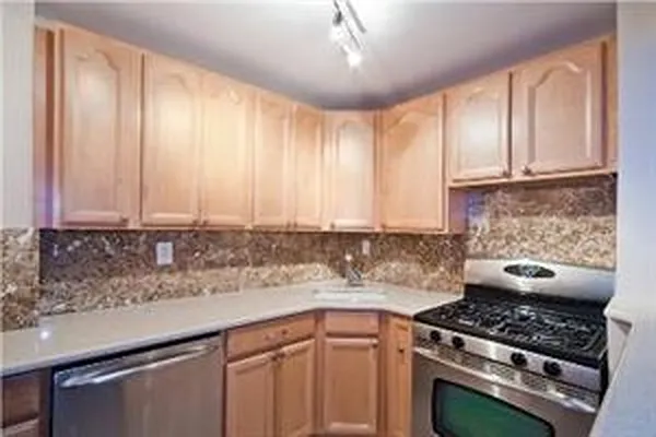 Sold by Douglas Elliman | media 20