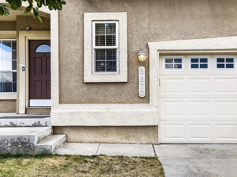 8870 Christy Ct — Photo 2