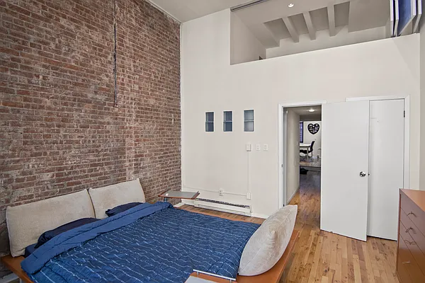 Sold by HomeDax Real Estate | media 19