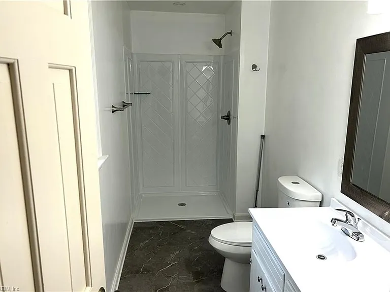 203 Kenmar Dr — Photo 3