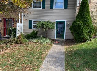 1274 Country Club Ct, Harrisonburg, VA 22802