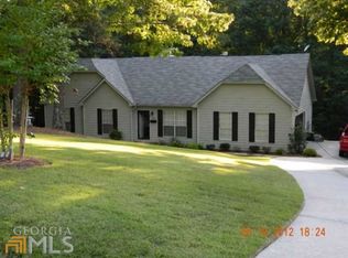 2846 Milton Bryan Dr, Loganville, GA 30052