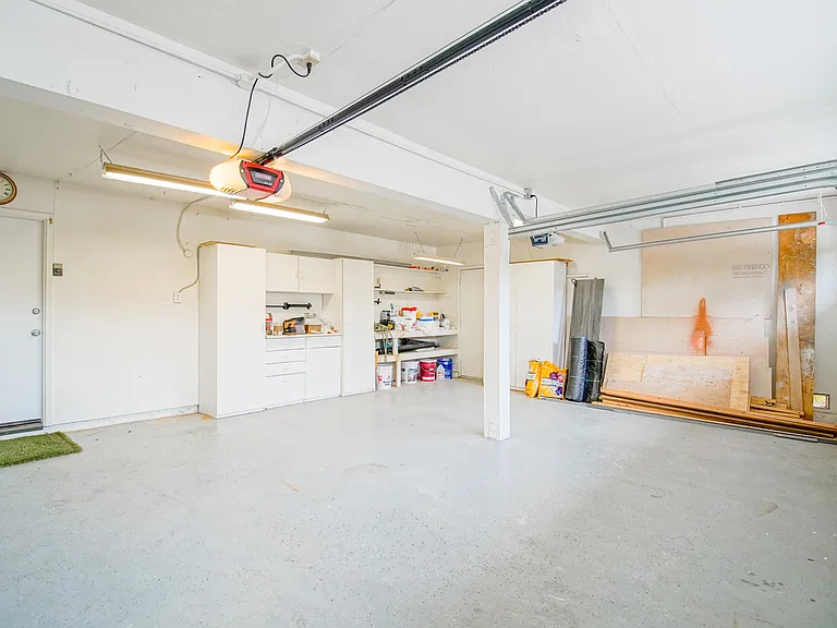 3 car garage