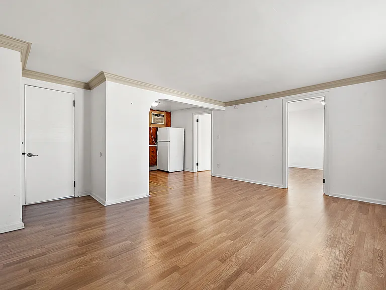 26324 Harper Ave #4 — Photo 6