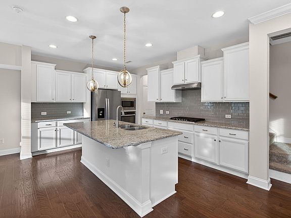 4th image of 1103 Laurel Twist Rd