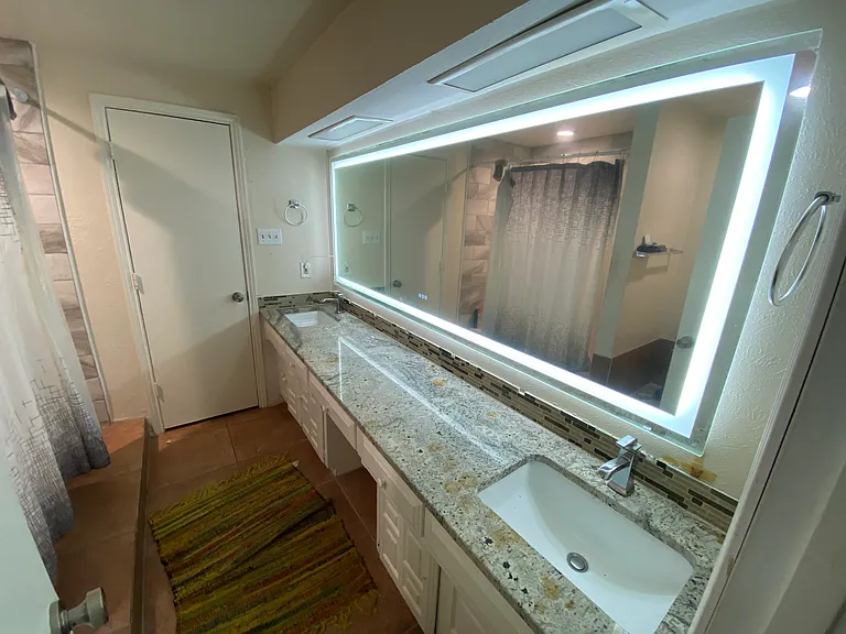 847 Middle Run Ct — Photo 10