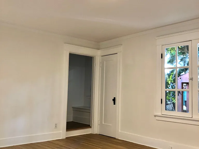 2046 N Highland Ave #2046 — Photo 9