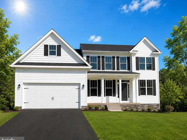 8 Tyler Ln, Fredericksburg, VA 22405