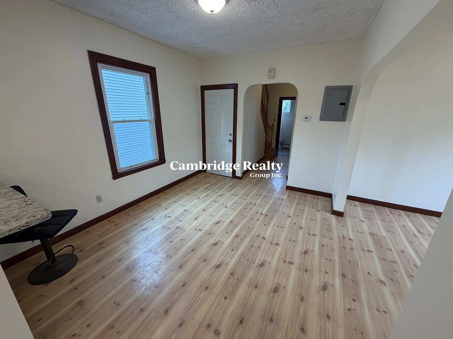 4 bed, 2.0 bath, $3,900 — Photo 2