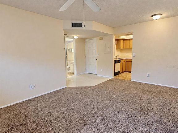 3rd image of 580 FAIRWAYS LANE #G204