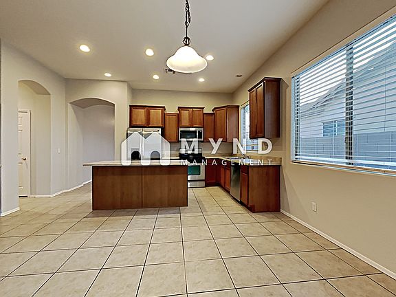 4th image of 8858 W Myrtle Ave