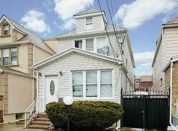 4th image of 2433 Ericsson St