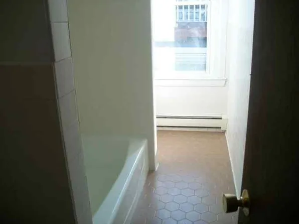 62 River St, Cambridge, MA