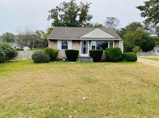 15 Hemlock Rd, Howell, NJ 07731