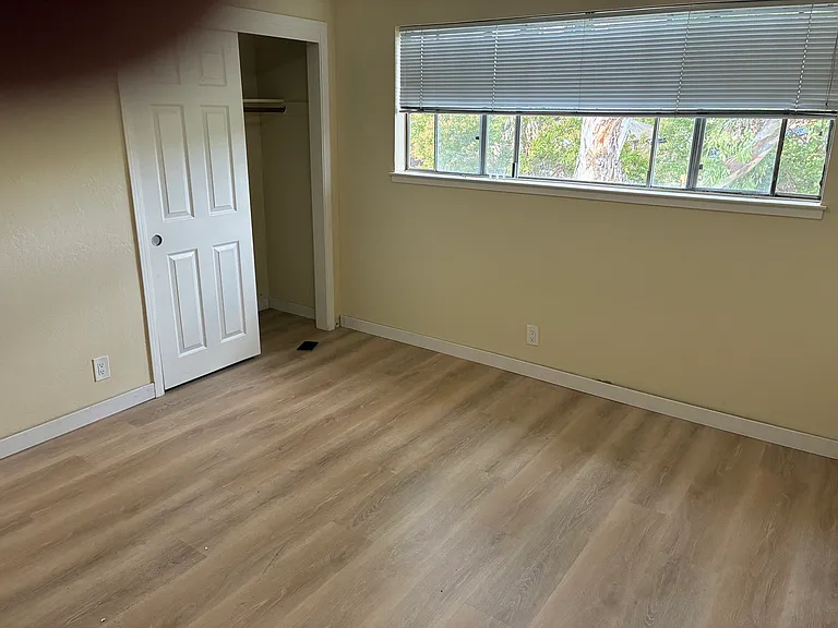 440 N 16th St #A — Photo 1