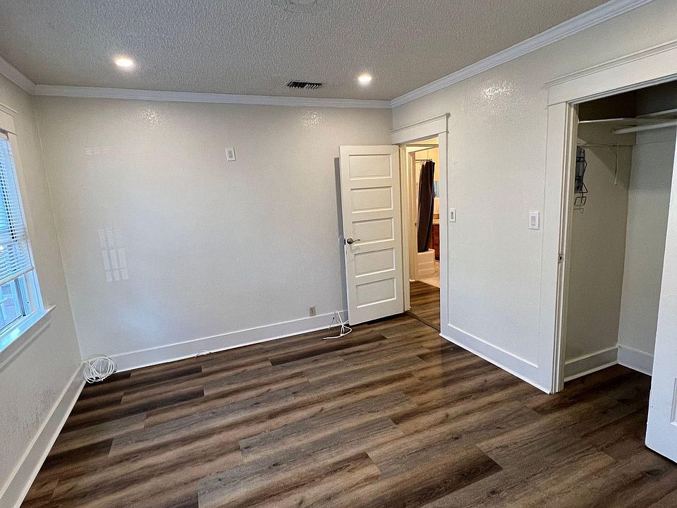 1st image of 3954 S Normandie Ave #3