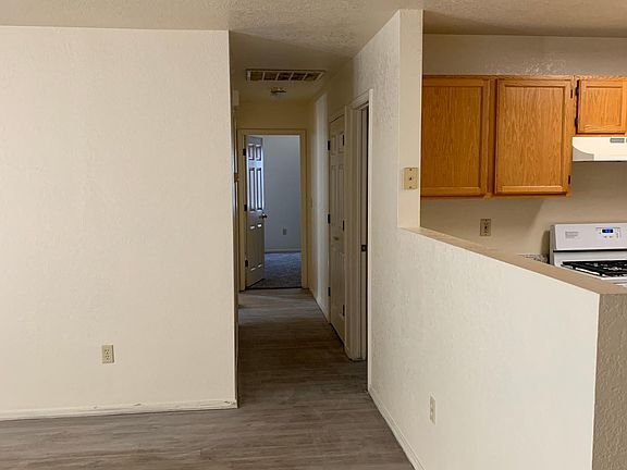3rd image of 807 Gemstone Ave APT 1