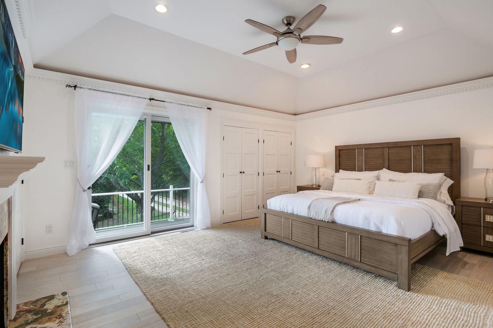  Master Bedroom with Fireplace
