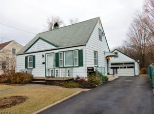 22 Bergen Ave, Haskell, NJ 07420