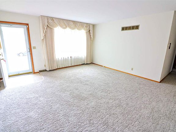 4th image of 2312 W Bainter Ln