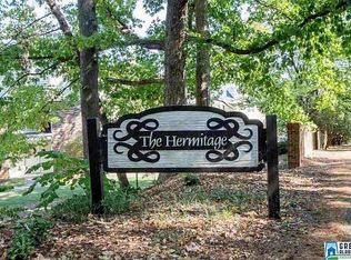 1902 Shades Cliff Ter, Birmingham, AL 35216