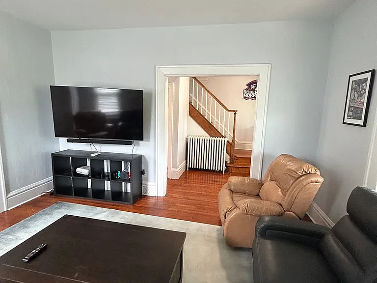 930 Ridge Ave — Photo 91