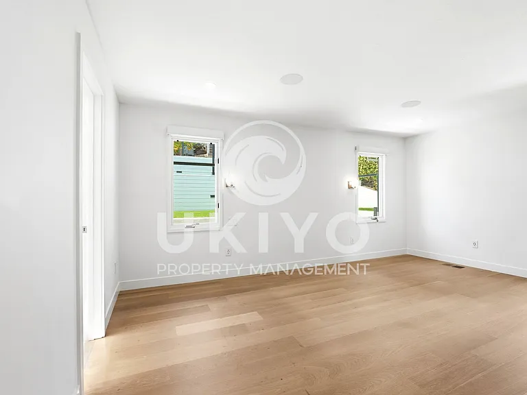 133 Hilltop Cres — Photo 34