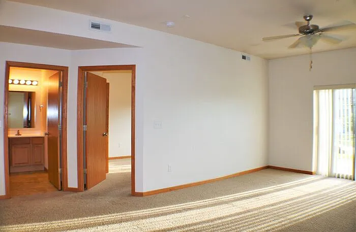 460 Cameron Way #105 — Photo 5