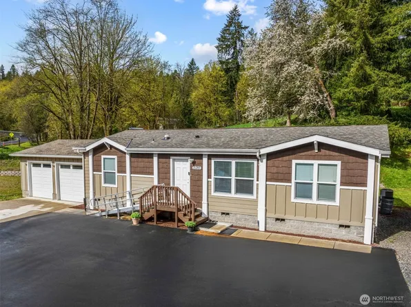 2120 Delameter Road, Castle Rock, WA 98611