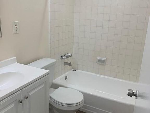 2nd image of 1228 N McCadden Pl APT 1