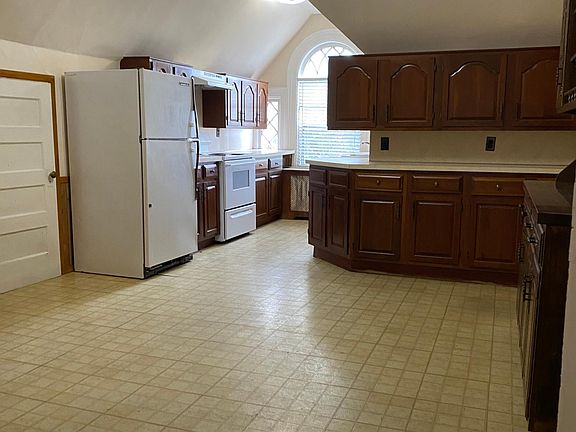 Kitchen and eating area