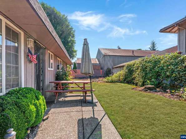 3454 Chiefs Ct NE #1, Salem, OR 97305