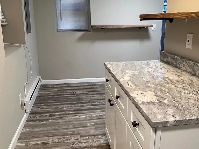 1136 Prospect St — Photo 32