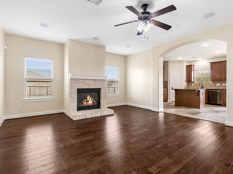 328 Country Crossing Cir — Photo 11