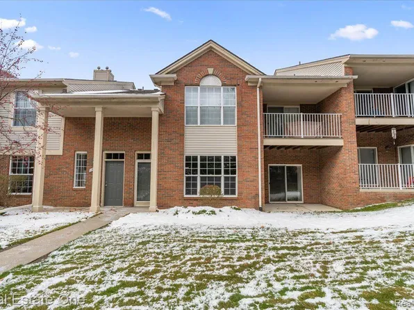 1818 Flagstone Cir #34, Rochester, MI 48307