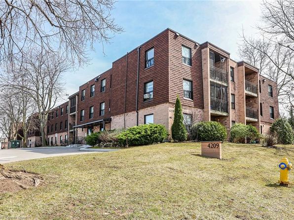 4209 Hixon St #108, Lincoln, ON L3J 0K2