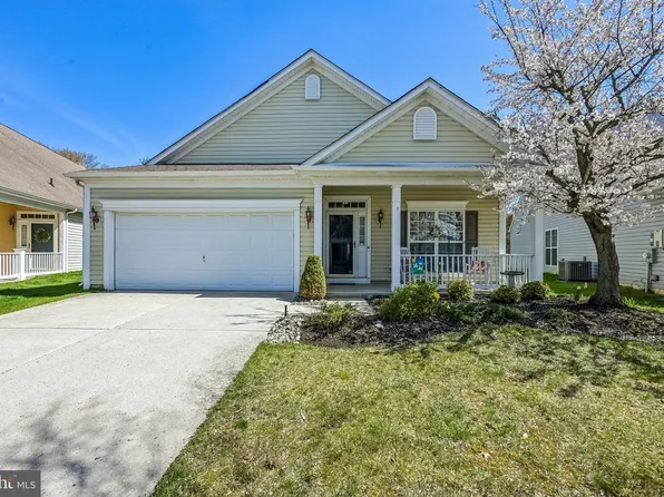 15 Shipps Way, Delanco, NJ 08075