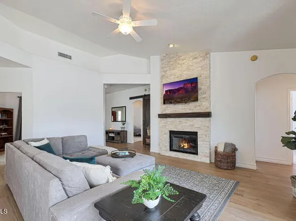 1213 W BECK Lane, Phoenix, AZ 85023