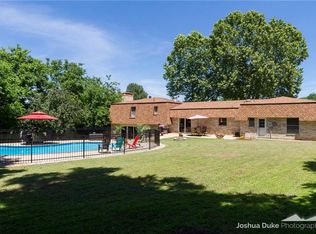 1645 N Boston Pl, Fayetteville, AR 72703