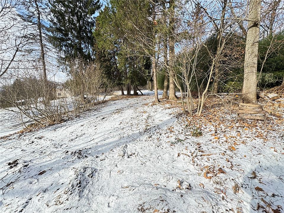 2nd image of 219 Center Church Rd