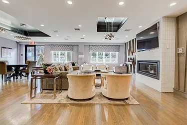 Rented by Safdie Realty Group