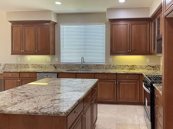 5th image of 37523 Durwent Dr