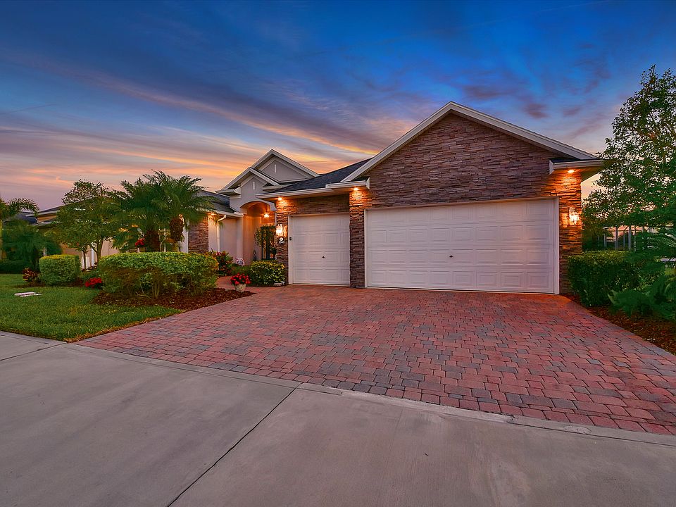 1st image of 3343 Carambola Cir