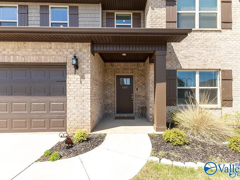 107 Ranna Dr — Photo 4